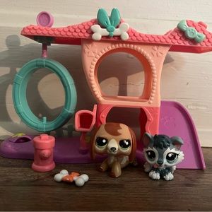Littlest pet shop house with swing